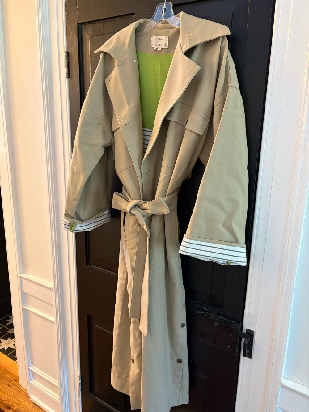 Nicole Miller Khaki Tan Long Trenchcoat Size Large